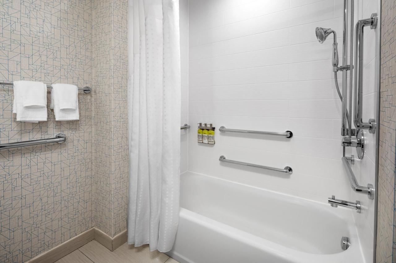 Holiday Inn Express & Suites Woodside Laguardia Airport New York Kültér fotó